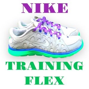 FINAL PRICE!! Nike Training Flex Supreme Women’s Size 8 Grey/Lime Green/Purple